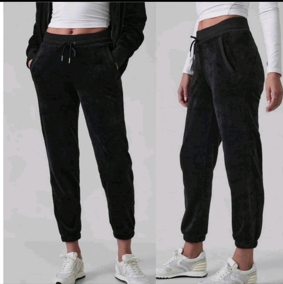 Athleta Double Cozy Karma Jogger Pants, Black, Size Medium - Picture 1 of 9